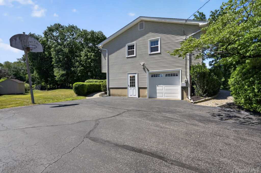 1 Scher Drive, New City, NY 10956 - Photo 33 of 37