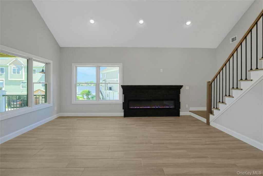 74 Beach Road, Stony Point, NY 10980 - Photo 10 of 49