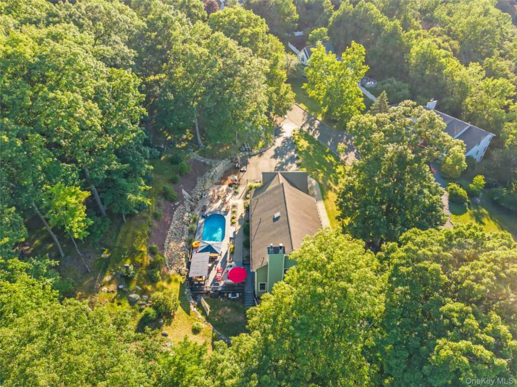 22 Pyngyp Road, Stony Point, NY 10980 - Photo 7 of 49