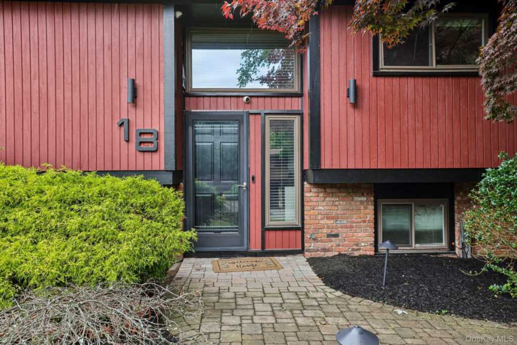 18 Pippen Place, New City, NY 10956 - Photo 2 of 50