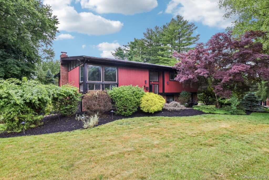 18 Pippen Place, New City, NY 10956 - Photo 5 of 50