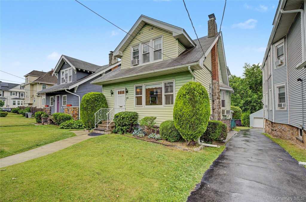 40 Dewey Avenue, New Rochelle, NY 10801