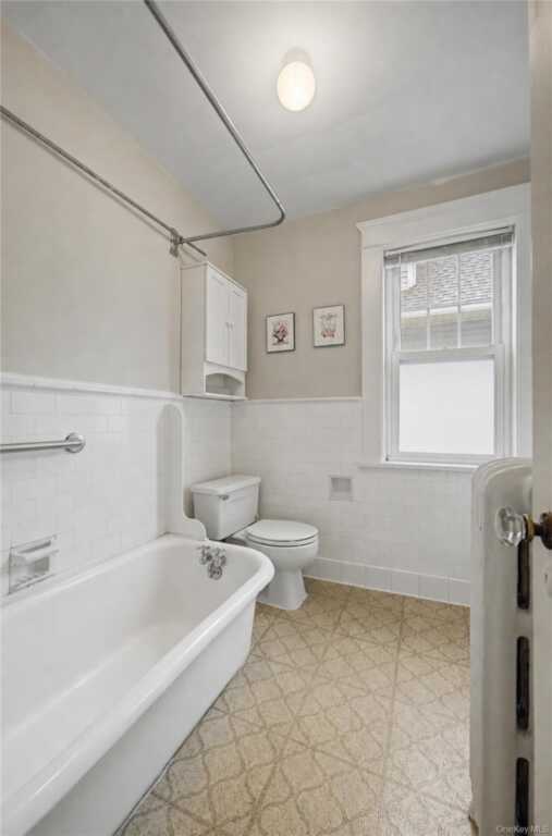 40 Dewey Avenue, New Rochelle, NY 10801 - Photo 14 of 17
