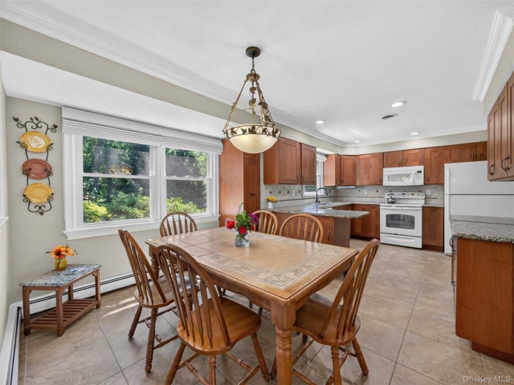 7 Gregory Street, New City, NY 10956 - Photo 15 of 40