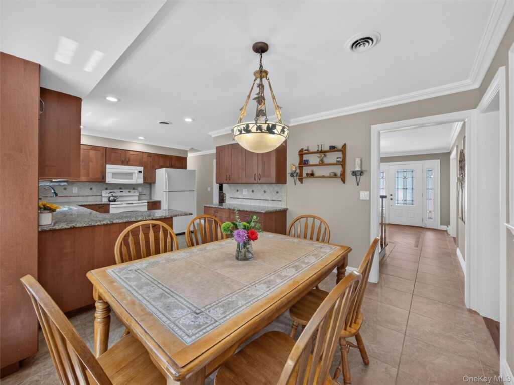 7 Gregory Street, New City, NY 10956 - Photo 16 of 40
