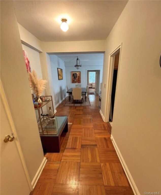 230 Pelham Road, Unit #2K, New Rochelle, NY 10805 - Photo 3 of 30