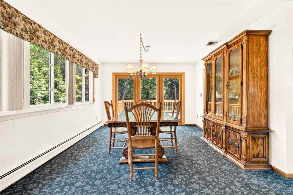 10 Lighthouse Court, Stony Point, NY 10986 - Photo 11 of 48