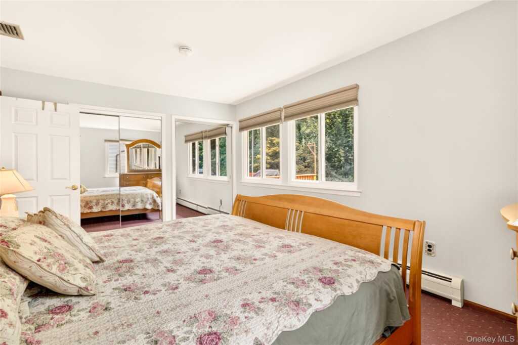 10 Lighthouse Court, Stony Point, NY 10986 - Photo 27 of 48
