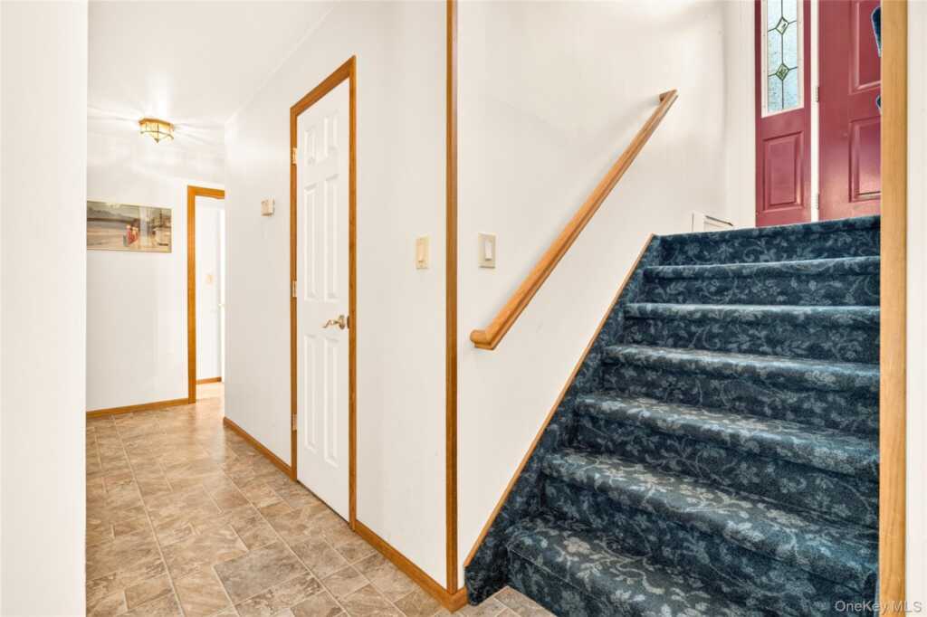 10 Lighthouse Court, Stony Point, NY 10986 - Photo 38 of 48