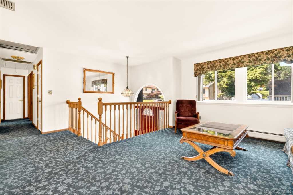 10 Lighthouse Court, Stony Point, NY 10986 - Photo 6 of 48
