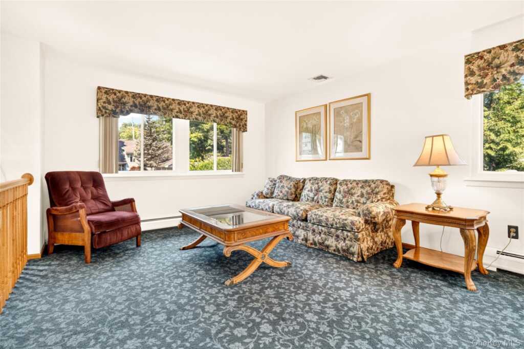 10 Lighthouse Court, Stony Point, NY 10986 - Photo 8 of 48