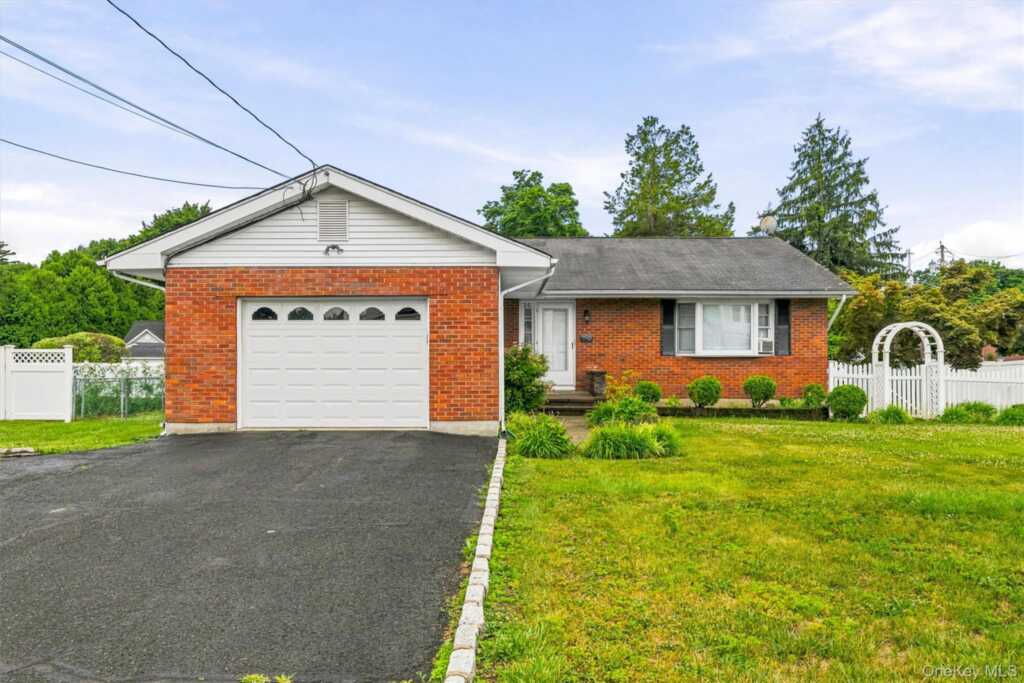 20 E Main Street, Stony Point, NY 10980 - Photo 2 of 47