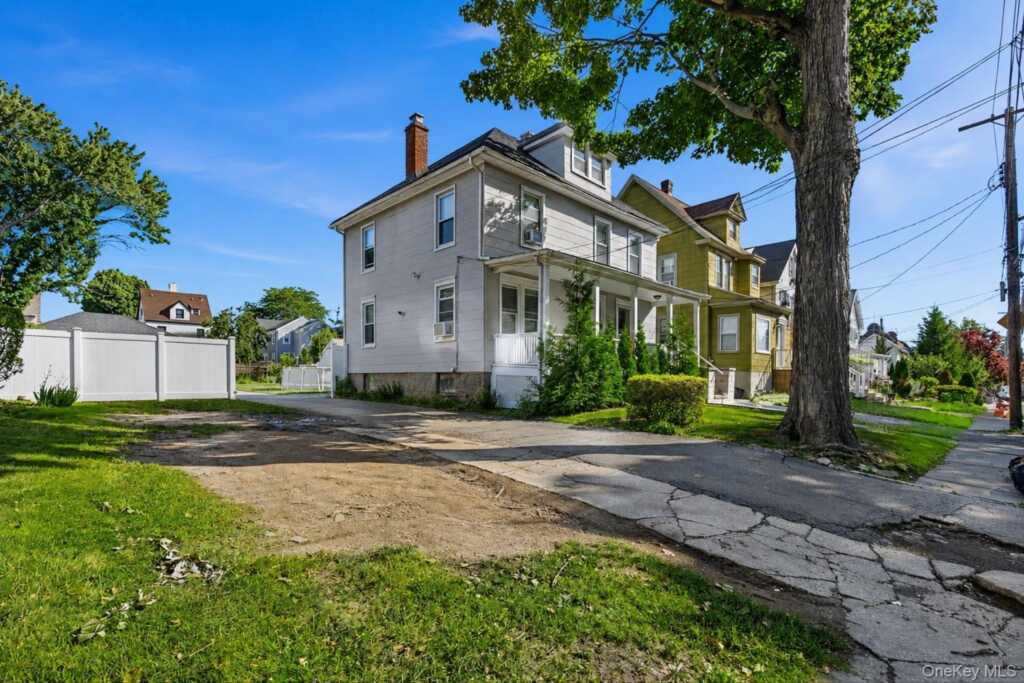 29 Saint Joseph Street, New Rochelle, NY 10805 - Photo 20 of 35