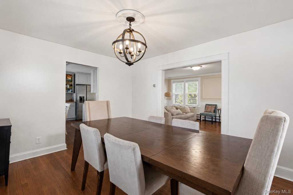 29 Saint Joseph Street, New Rochelle, NY 10805 - Photo 3 of 35