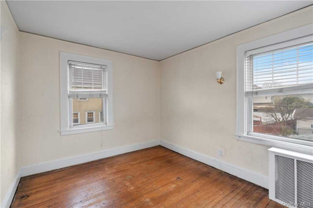 68 Stephenson Boulevard, New Rochelle, NY 10801 - Photo 8 of 14