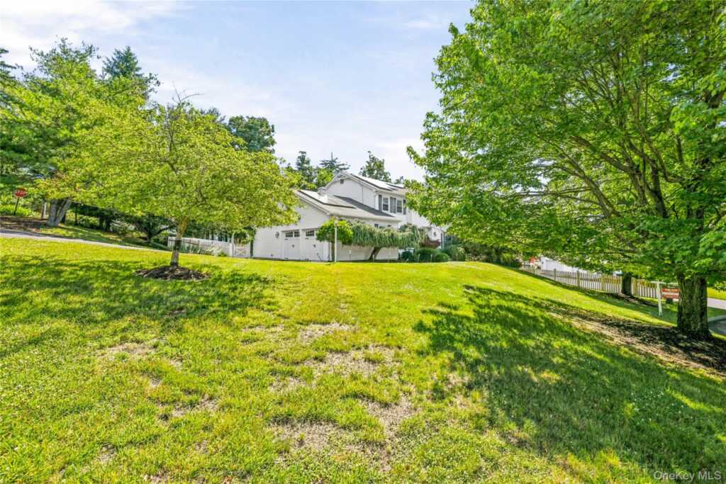 2 Sloane Court, Stony Point, NY 10980 - Photo 3 of 35