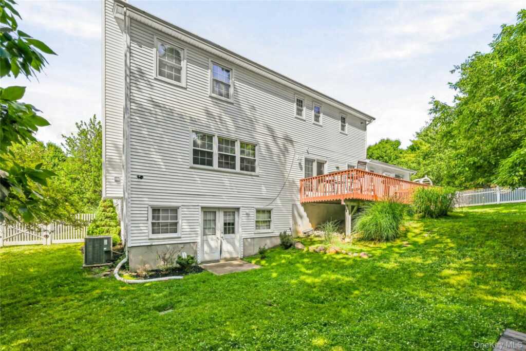 2 Sloane Court, Stony Point, NY 10980 - Photo 32 of 35