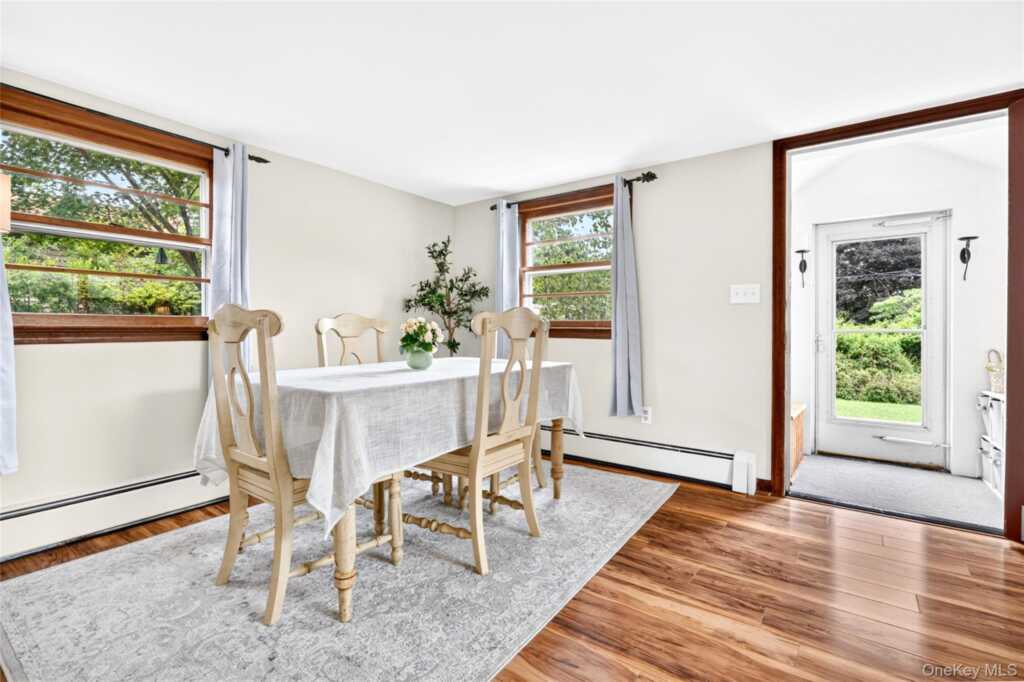 404 Tompkins Avenue, Nyack, NY 10960 - Photo 10 of 33