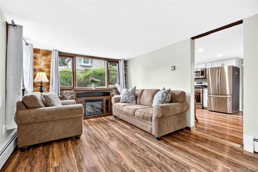 404 Tompkins Avenue, Nyack, NY 10960 - Photo 8 of 33