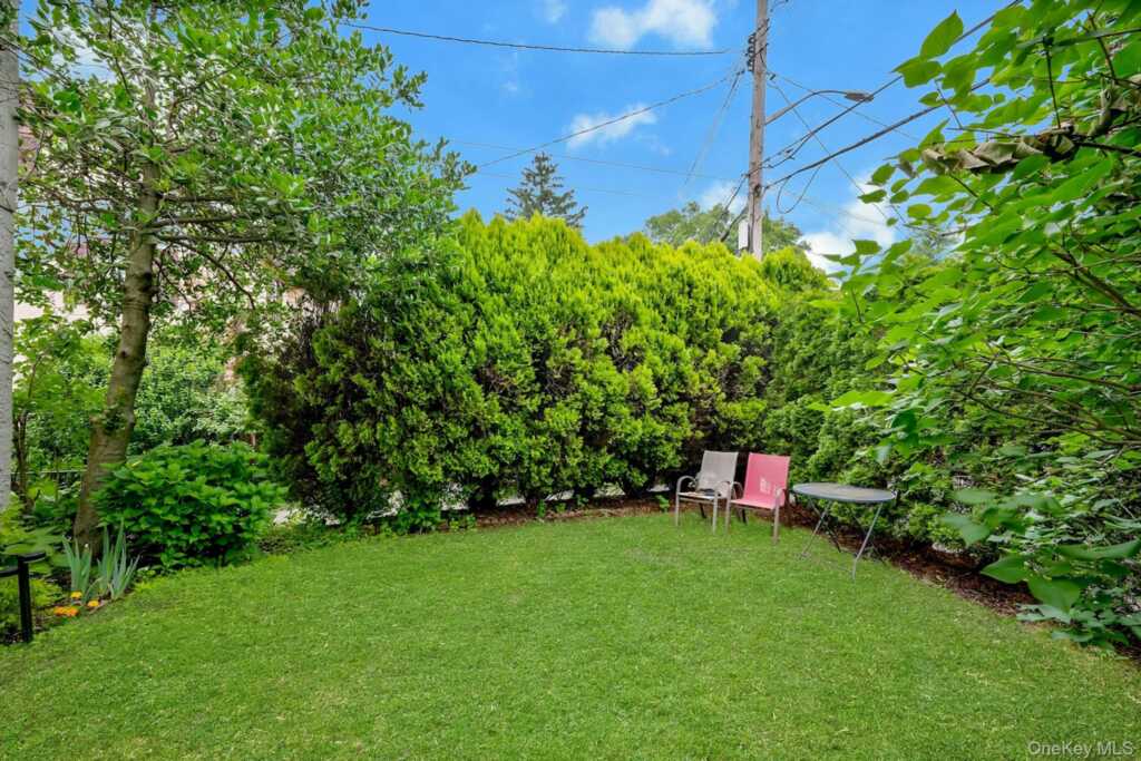 4 Interlaken Avenue, New Rochelle, NY 10801 - Photo 21 of 29