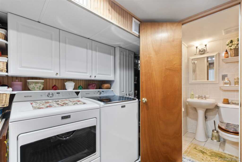 11 Brook Road, Rye, NY 10573 - Photo 23 of 38