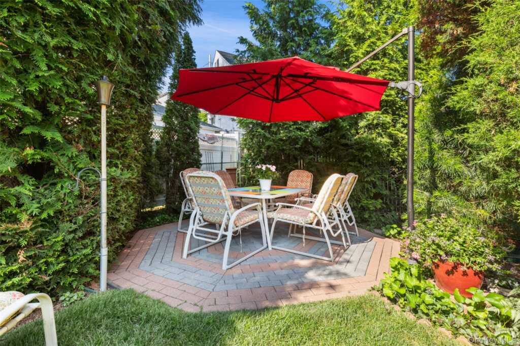 11 Brook Road, Rye, NY 10573 - Photo 26 of 38