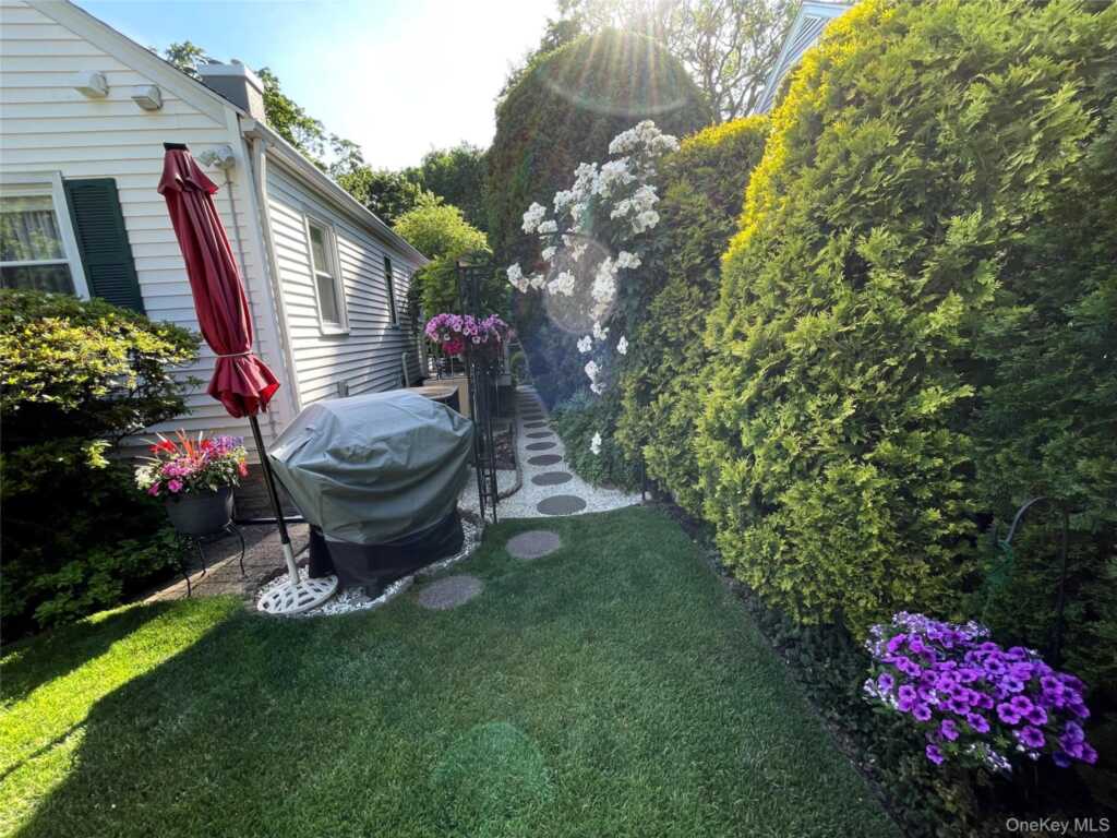 11 Brook Road, Rye, NY 10573 - Photo 33 of 38