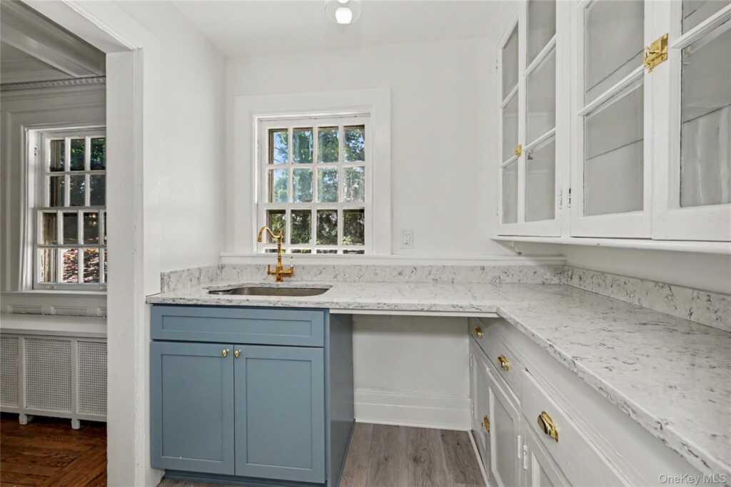 53 Cortlandt Avenue, New Rochelle, NY 10801 - Photo 11 of 33