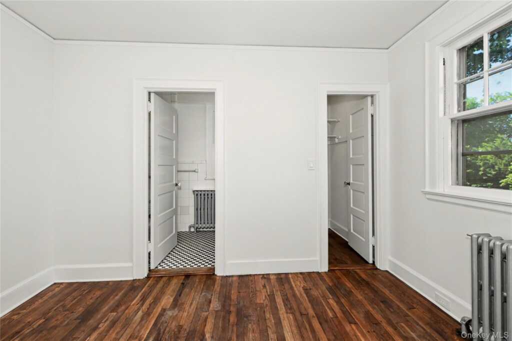53 Cortlandt Avenue, New Rochelle, NY 10801 - Photo 14 of 33