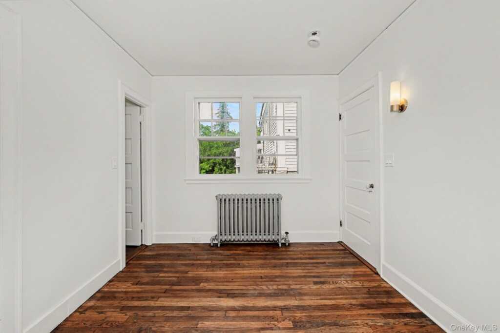 53 Cortlandt Avenue, New Rochelle, NY 10801 - Photo 15 of 33