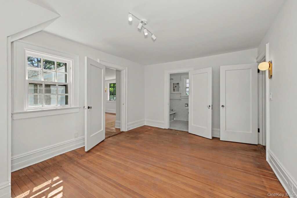 53 Cortlandt Avenue, New Rochelle, NY 10801 - Photo 21 of 33