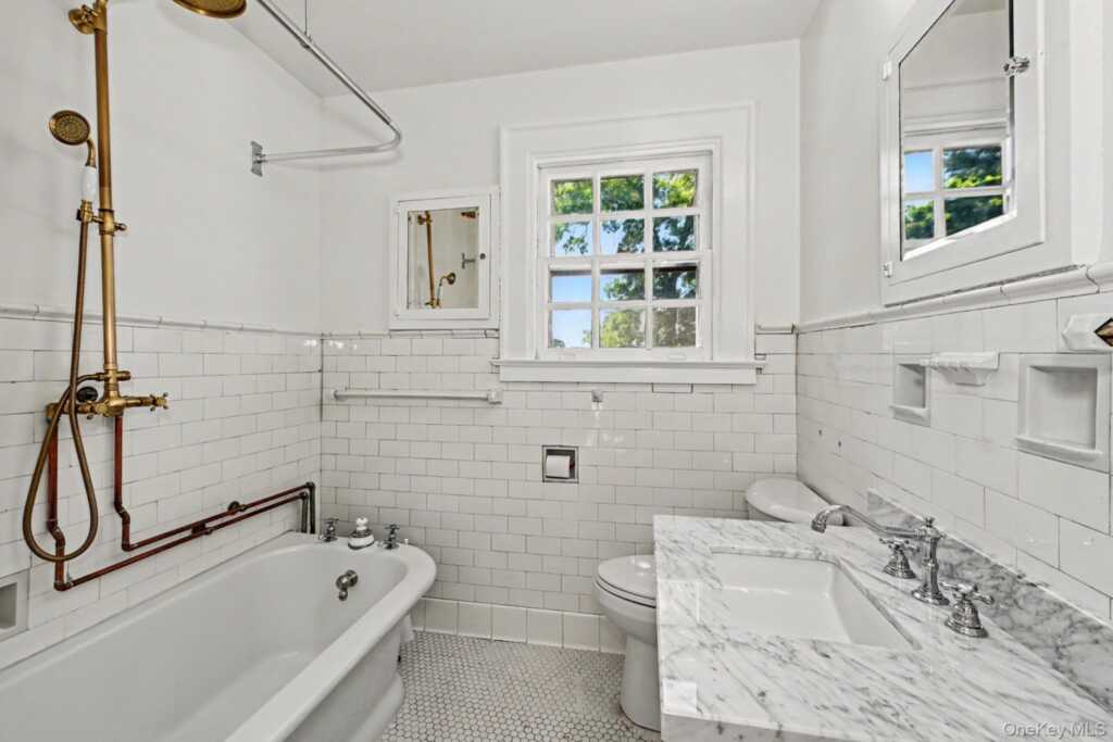 53 Cortlandt Avenue, New Rochelle, NY 10801 - Photo 22 of 33