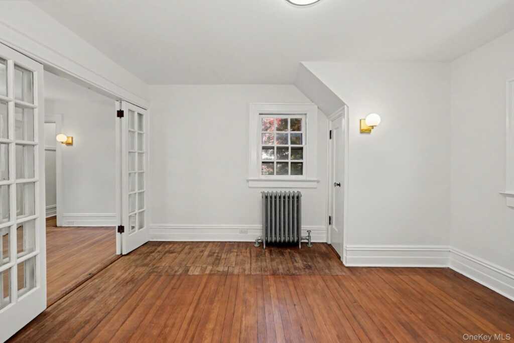 53 Cortlandt Avenue, New Rochelle, NY 10801 - Photo 25 of 33