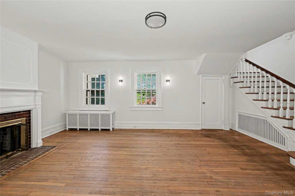 53 Cortlandt Avenue, New Rochelle, NY 10801 - Photo 3 of 33