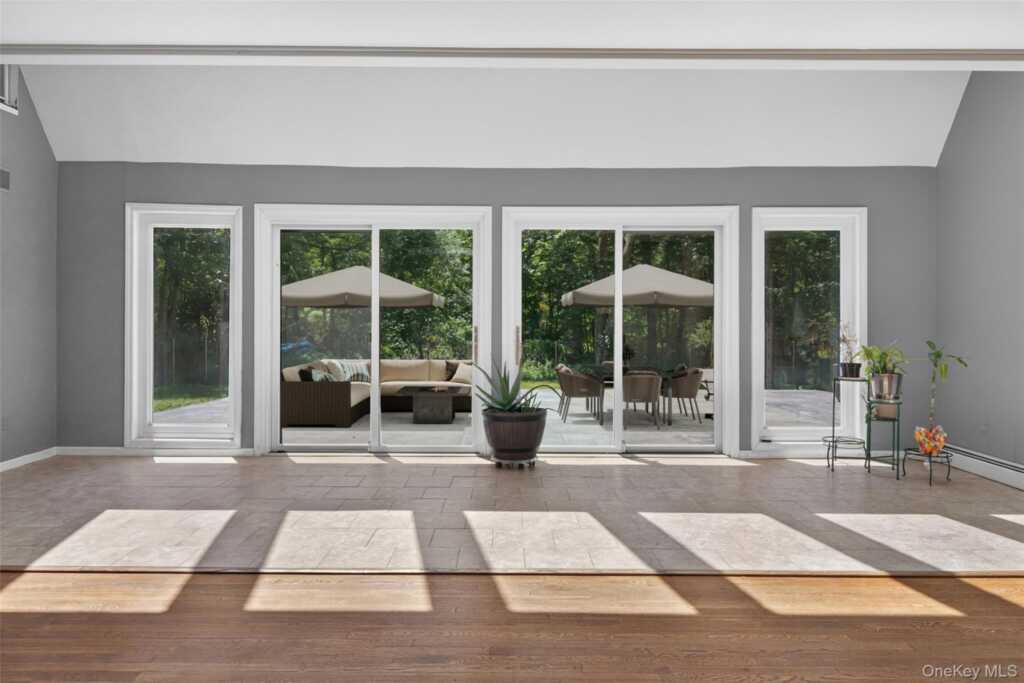 194 S Mountain Road, New City, NY 10956 - Photo 16 of 50