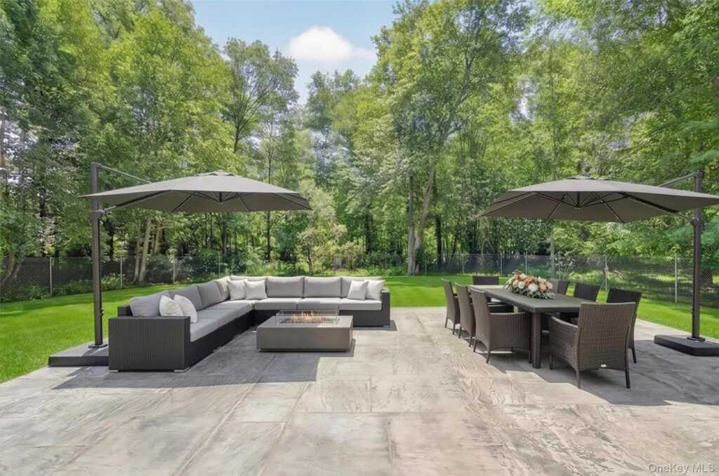 194 S Mountain Road, New City, NY 10956 - Photo 17 of 50