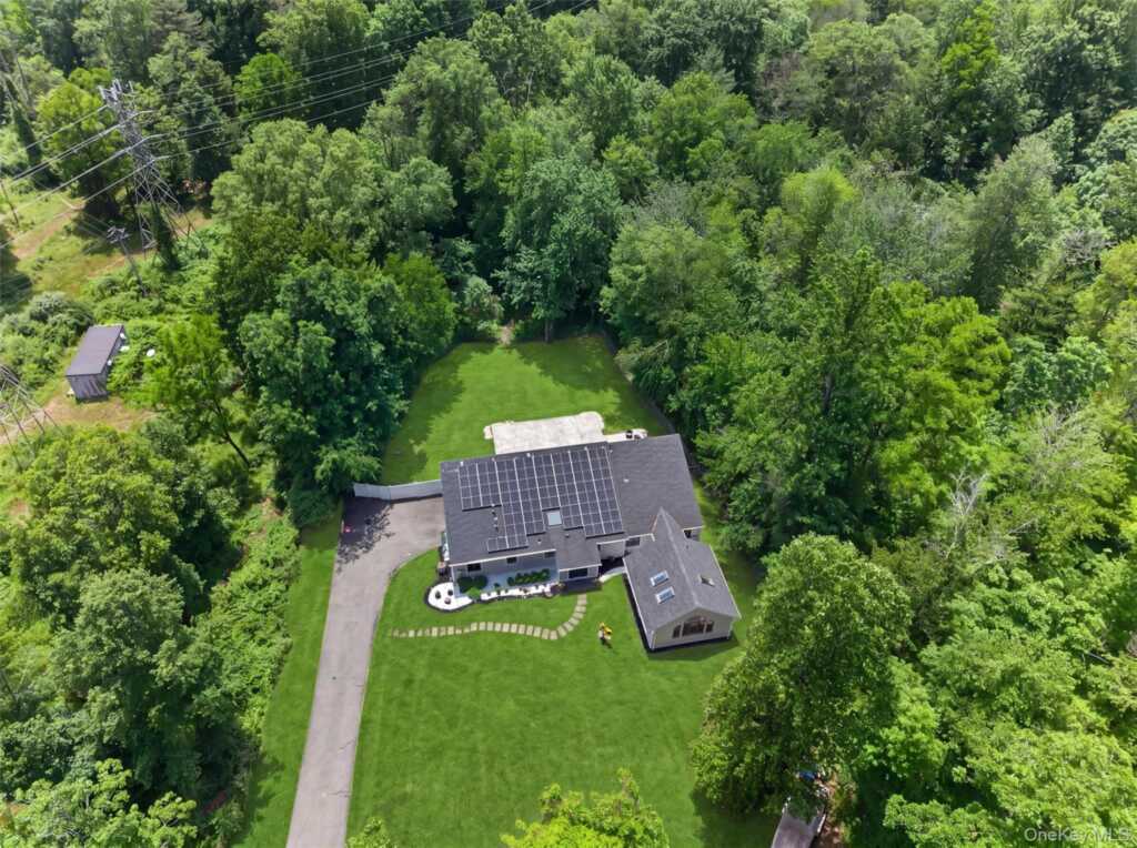 194 S Mountain Road, New City, NY 10956 - Photo 49 of 50