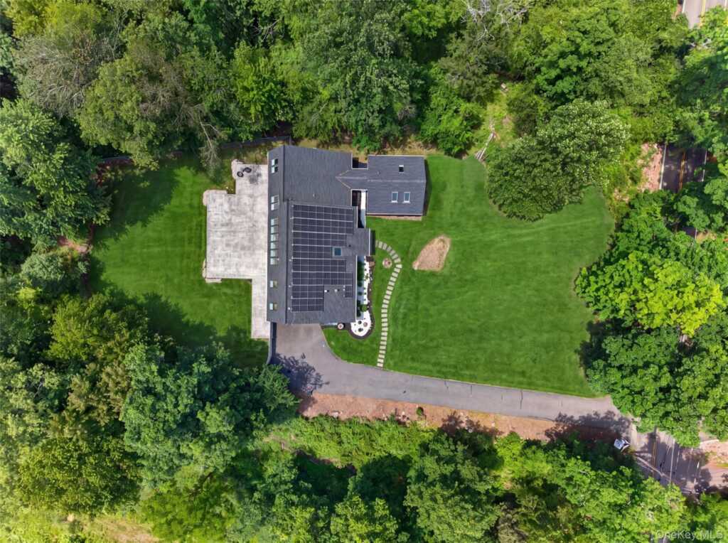194 S Mountain Road, New City, NY 10956 - Photo 50 of 50