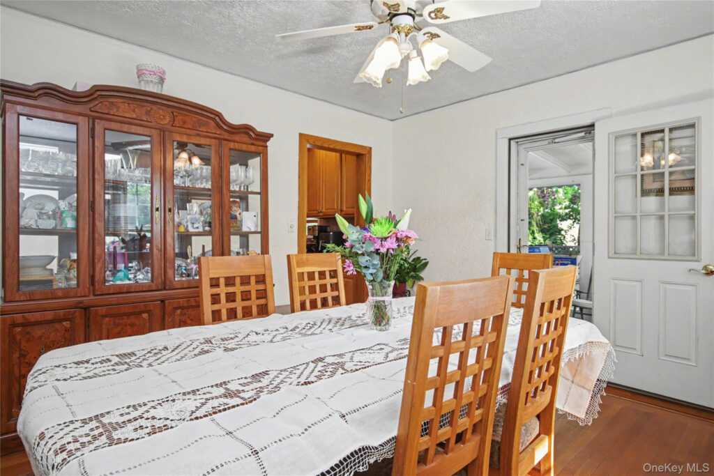 31 Brookdale Avenue, White Plains, NY 10603 - Photo 13 of 44