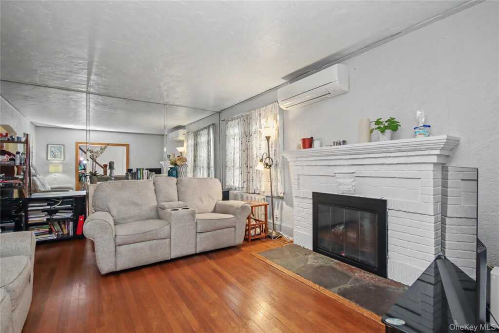 31 Brookdale Avenue, White Plains, NY 10603 - Photo 15 of 44