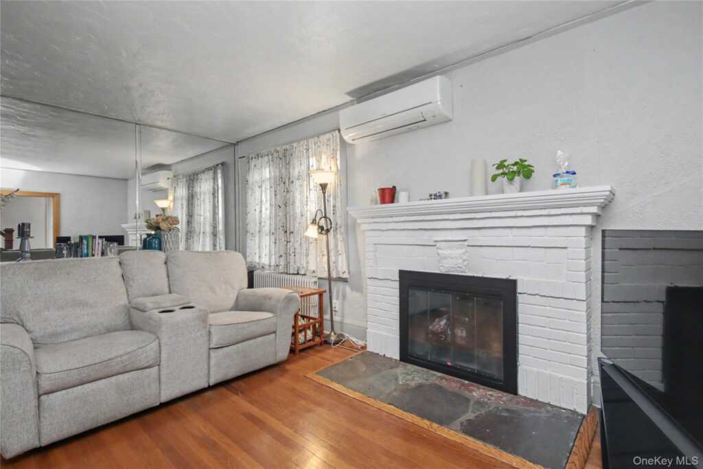 31 Brookdale Avenue, White Plains, NY 10603 - Photo 16 of 44