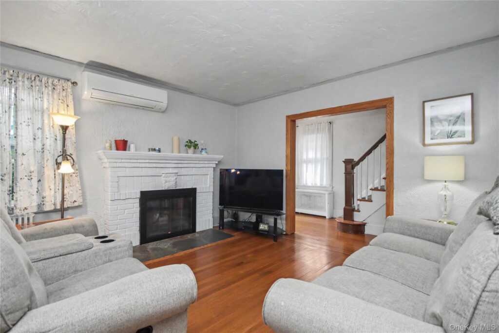 31 Brookdale Avenue, White Plains, NY 10603 - Photo 17 of 44