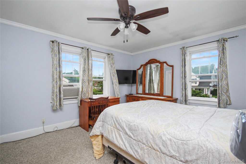 31 Brookdale Avenue, White Plains, NY 10603 - Photo 22 of 44