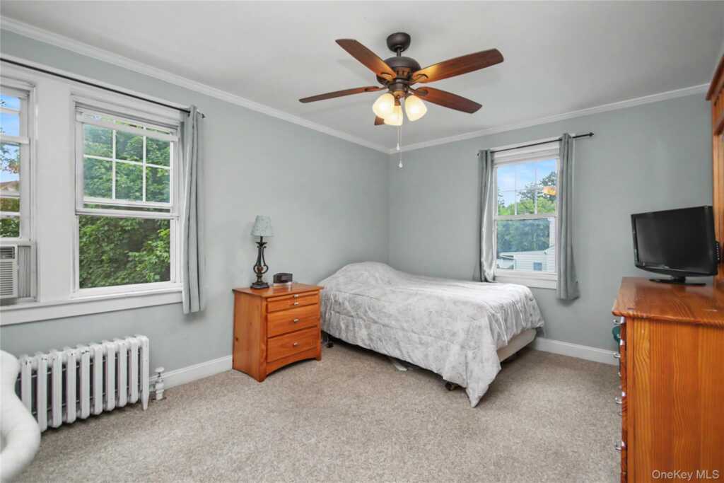 31 Brookdale Avenue, White Plains, NY 10603 - Photo 24 of 44