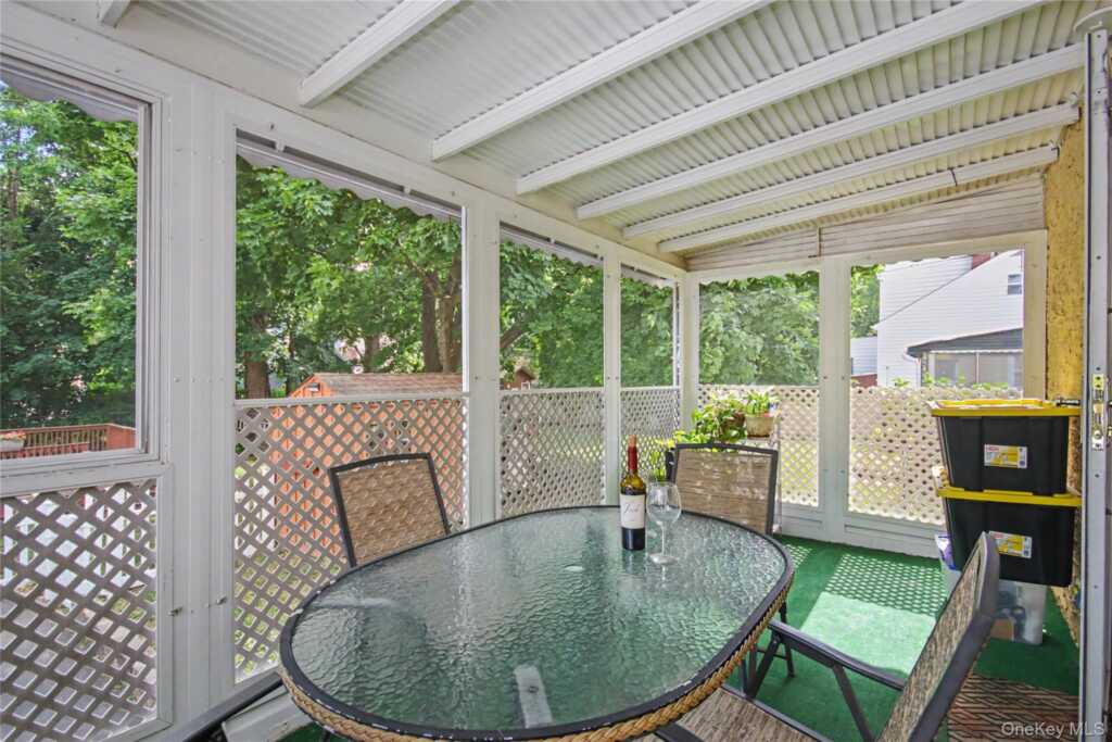 31 Brookdale Avenue, White Plains, NY 10603 - Photo 31 of 44