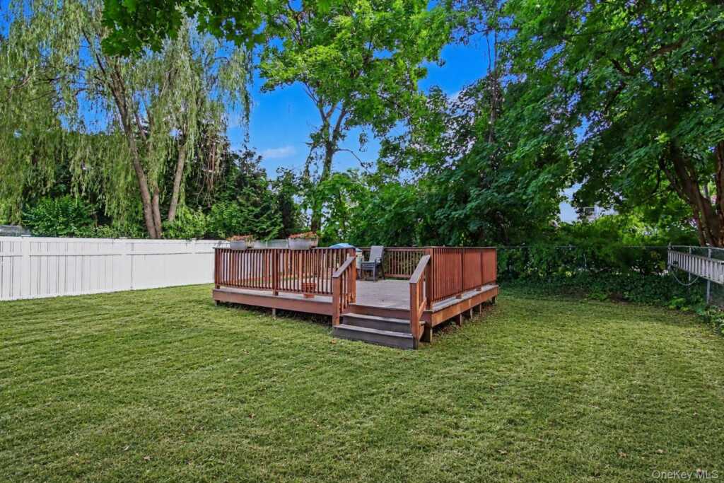 31 Brookdale Avenue, White Plains, NY 10603 - Photo 43 of 44