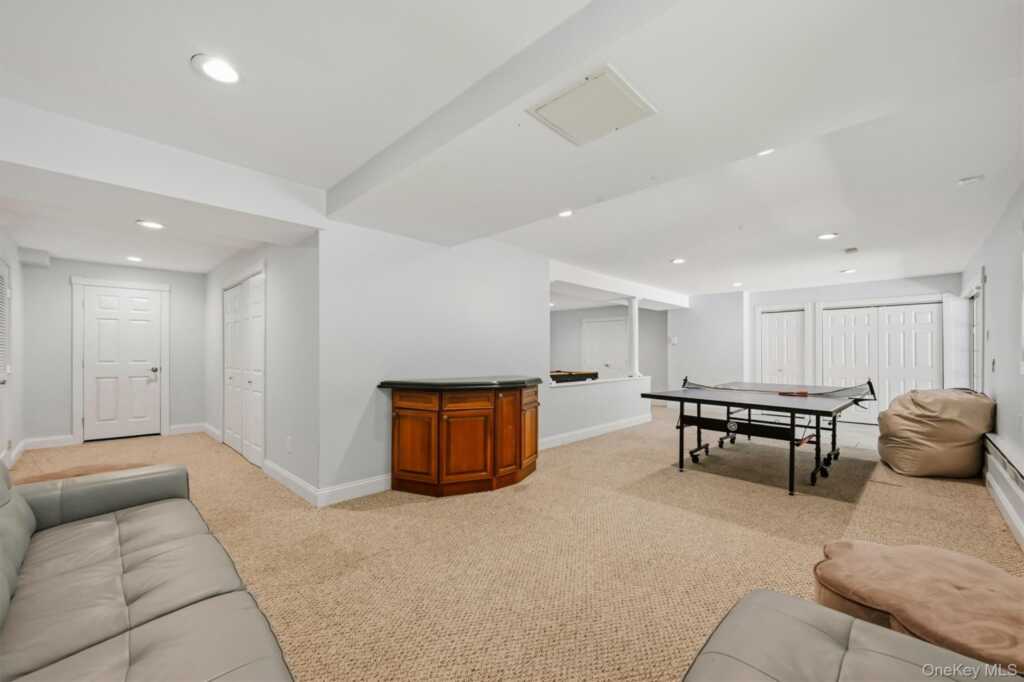 281 Phillips Hill Road, New City, NY 10956 - Photo 27 of 50