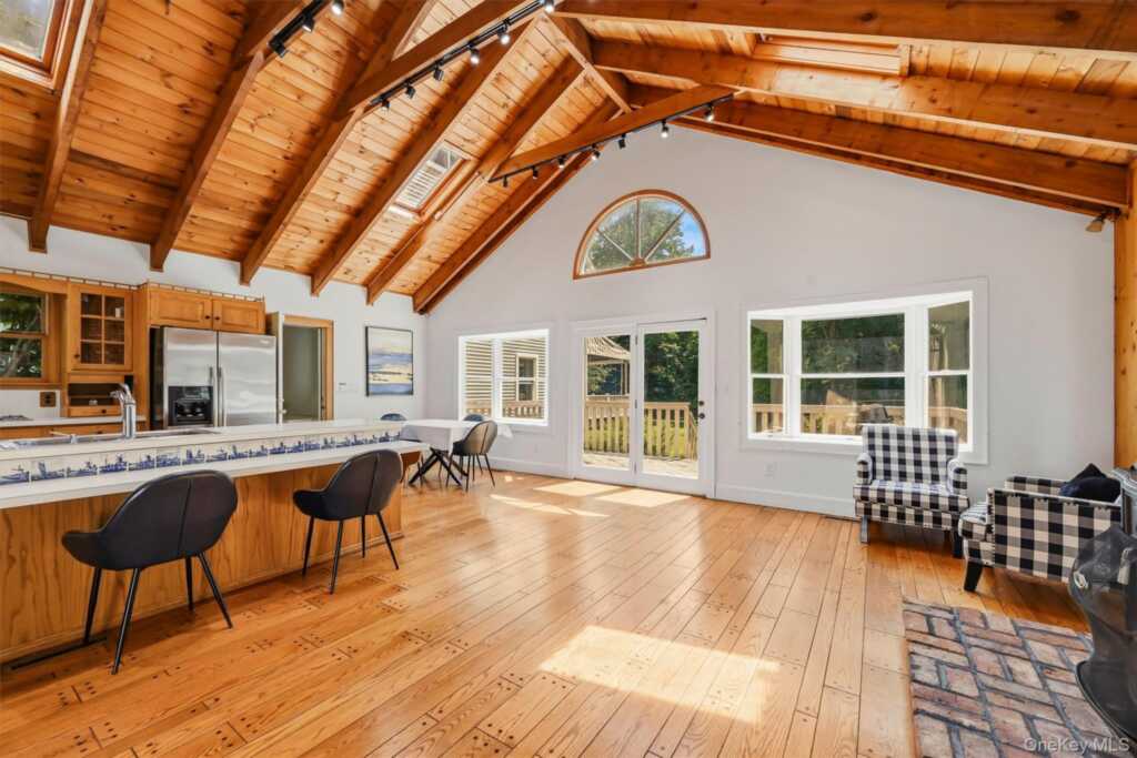 281 Phillips Hill Road, New City, NY 10956 - Photo 35 of 50