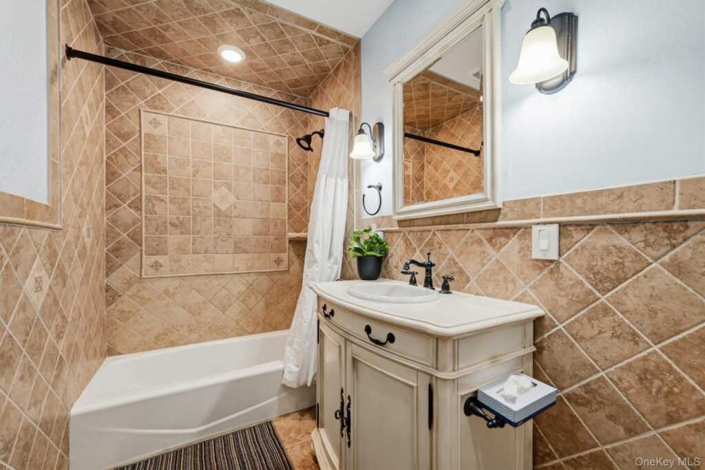 281 Phillips Hill Road, New City, NY 10956 - Photo 38 of 50