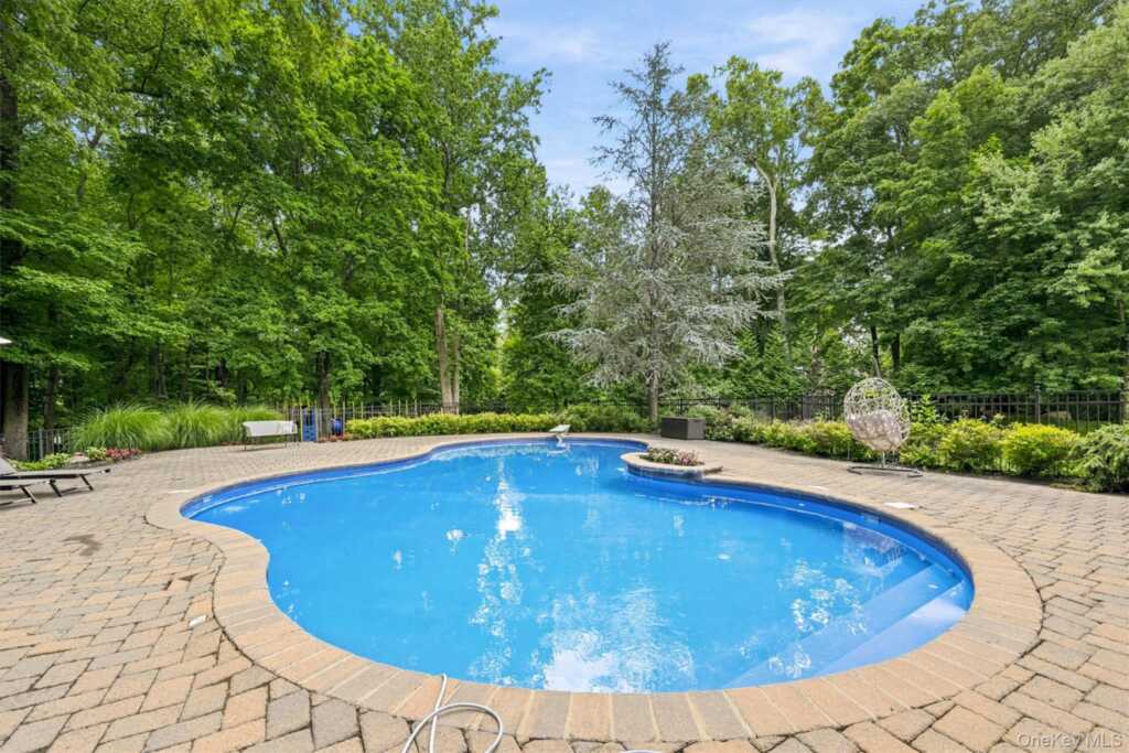 281 Phillips Hill Road, New City, NY 10956 - Photo 39 of 50